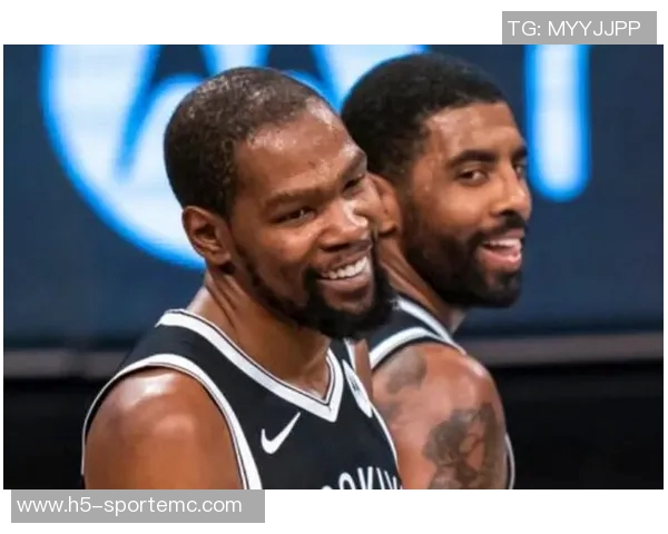 杜兰特第三节状态低迷仅得5分目前全场22分5板2帽表现分析