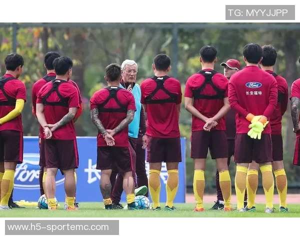 两大主力因伤缺席比赛卢指导更新邓恩与科林斯的伤情情况 两大主力因伤缺席比赛卢指导更新邓恩与科林斯的伤情情况